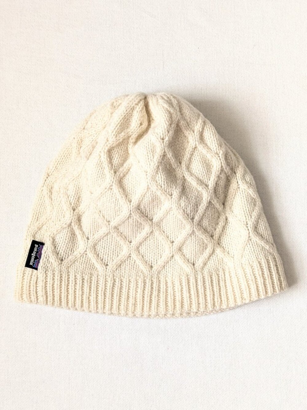 Patagonia Off-White / Cream popular And Warm Woolblend Knit Beanie For Women